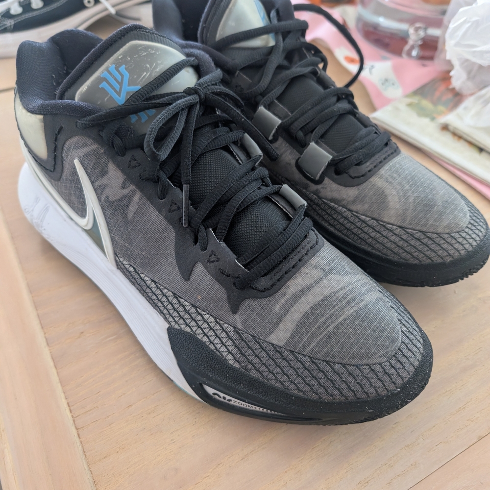 Nike Black and Gray Athletic Shoes